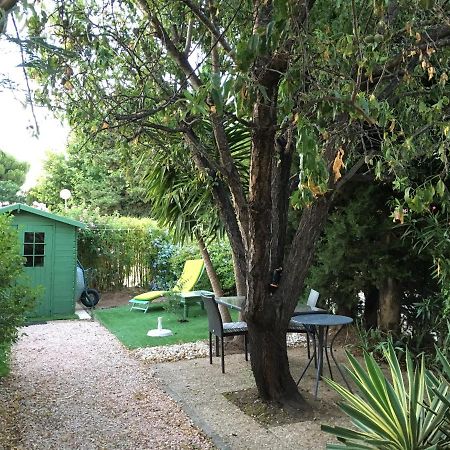 Villa De Vacances Au Calme Proche De La Mer La Londe-les-Maures Exterior foto